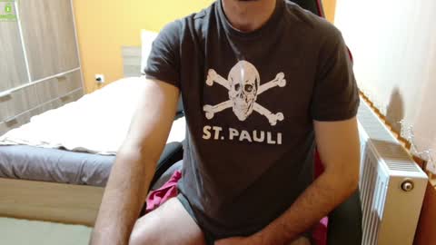 Snapshot of scotty_98 chatting on 02-07-25, 08:20 scotty_98 online show from 02-07-25, 08:20