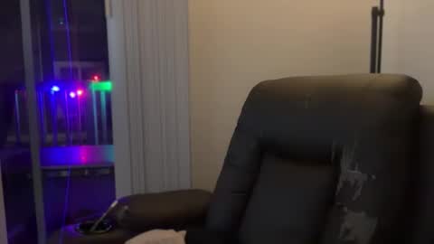 Snapshot of scottybeam chatting on 12-16-25, 09:14 Scotty online show from 12-16-25, 09:14