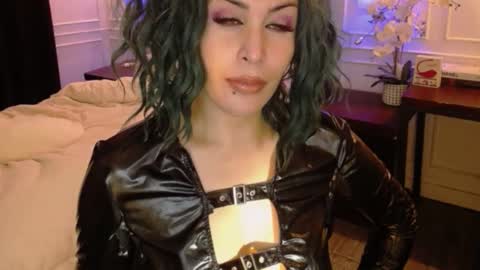 Snapshot of screendoll chatting on 03-02-25, 06:16 screendoll online show from 03-02-25, 06:16