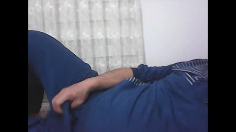 Snapshot of screw2 chatting on 12-04-24, 07:34 Evren online show from 12-04-24, 07:34