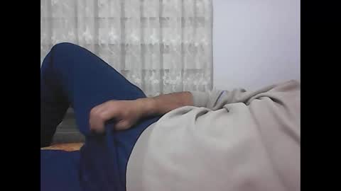 Snapshot of screw2 chatting on 12-15-24, 06:48 Evren online show from 12-15-24, 06:48