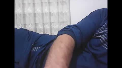 Snapshot of screw2 chatting on 12-18-24, 08:36 Evren online show from 12-18-24, 08:36