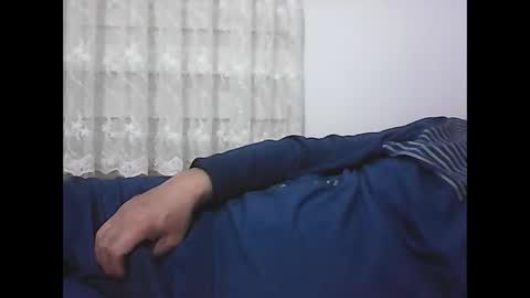 Snapshot of screw2 chatting on 12-23-24, 08:25 Evren online show from 12-23-24, 08:25