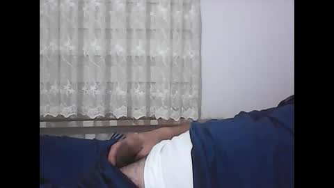 Snapshot of screw2 chatting on 12-27-24, 10:16 Evren online show from 12-27-24, 10:16