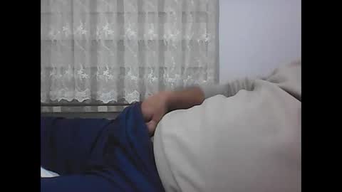 Snapshot of screw2 chatting on 01-01-25, 03:57 Evren online show from 01-01-25, 03:57