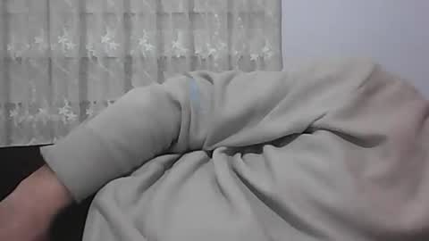 Snapshot of screw2 chatting on 01-16-25, 04:50 Evren online show from 01-16-25, 04:50