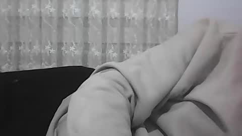 Snapshot of screw2 chatting on 01-17-25, 05:19 Evren online show from 01-17-25, 05:19