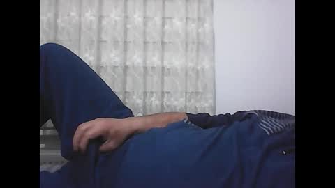 Snapshot of screw2 chatting on 02-05-25, 07:10 Evren online show from 02-05-25, 07:10