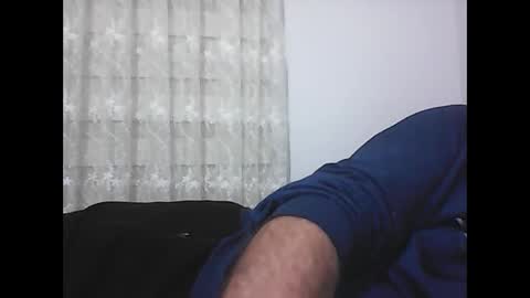 Snapshot of screw2 chatting on 02-06-25, 09:06 Evren online show from 02-06-25, 09:06