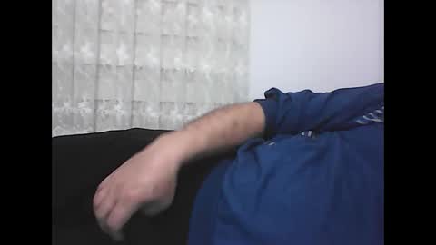 Snapshot of screw2 chatting on 02-09-25, 09:49 Evren online show from 02-09-25, 09:49