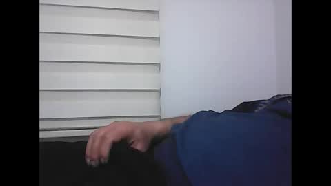 Snapshot of screw2 chatting on 02-14-25, 09:32 Evren online show from 02-14-25, 09:32