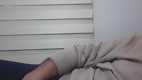 Snapshot of screw2 chatting on 02-17-25, 06:15 Evren online show from 02-17-25, 06:15