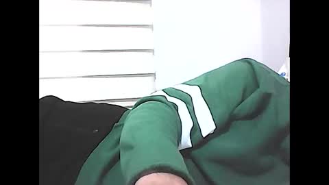 Snapshot of screw2 chatting on 03-02-25, 03:16 Evren online show from 03-02-25, 03:16