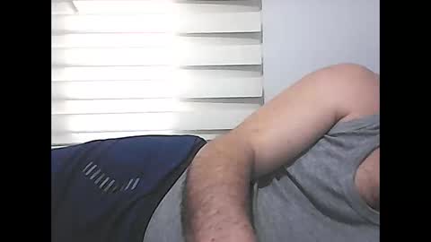 Snapshot of screw2 chatting on 03-09-25, 12:42 Evren online show from 03-09-25, 12:42