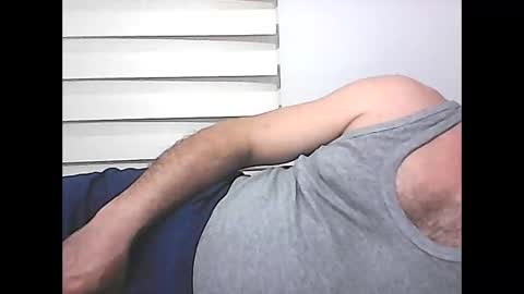 Snapshot of screw2 chatting on 03-11-25, 07:36 Evren online show from 03-11-25, 07:36