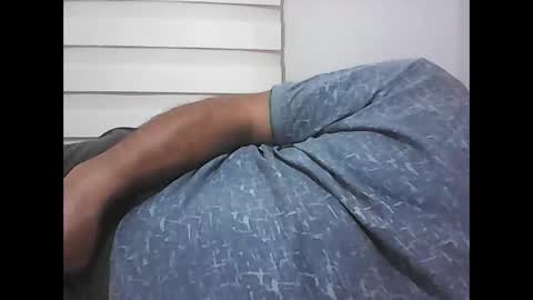 Snapshot of screw2 chatting on 10-03-25, 07:11 Evren online show from 10-03-25, 07:11