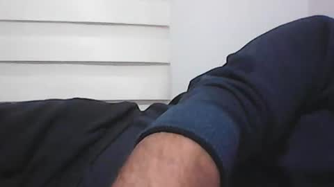 Snapshot of screw2 chatting on 11-16-25, 09:09 Evren online show from 11-16-25, 09:09