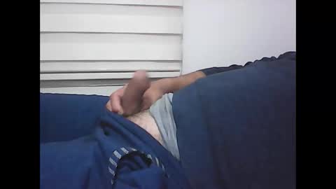 Snapshot of screw2 chatting on 12-17-25, 07:31 Evren online show from 12-17-25, 07:31