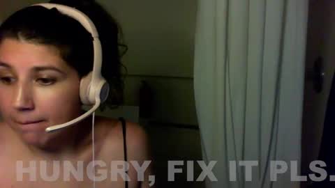 Danni online show from 10-30-25, 12:17