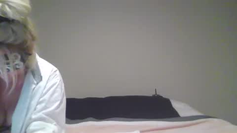 SDBeachfreaks online show from 10-13-25, 04:12