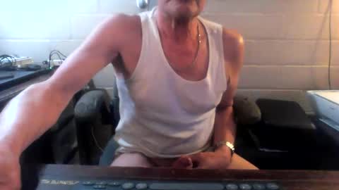 Snapshot of sdh69 chatting on 03-15-26, 04:02 eating pussy sucking dick online show from 03-15-26, 04:02