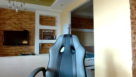 Elizabeth  online show from 09-27-25, 09:03