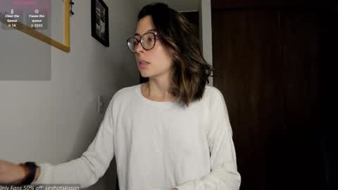 Aria Independent model online show from 12-18-25, 12:17