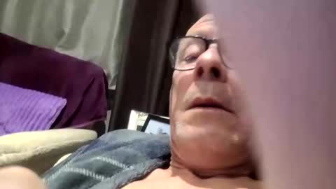 Snapshot of sealofapproval1 chatting on 03-19-26, 05:00 sealofapproval1 online show from 03-19-26, 05:00