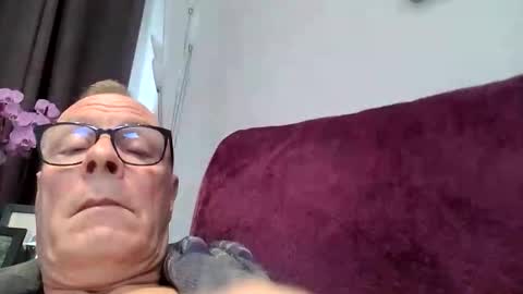 Snapshot of sealofapproval1 chatting on 03-21-26, 08:19 sealofapproval1 online show from 03-21-26, 08:19