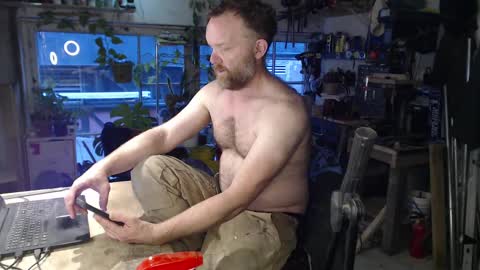 Seattlemanwhore online show from 10-05-25, 02:59