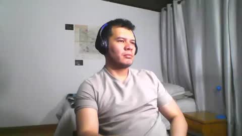 seb5759 online show from 06-10-26, 04:45