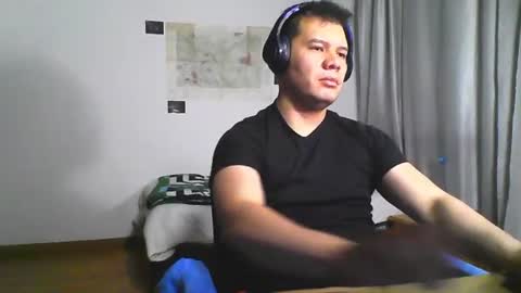 seb5759 online show from 06-17-26, 11:16