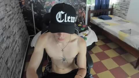 Snapshot of sebas_jusa chatting on 05-05-26, 02:03 sebas jusa online show from 05-05-26, 02:03