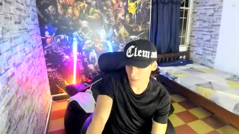 Snapshot of sebas_jusa chatting on 05-10-26, 02:39 sebas jusa online show from 05-10-26, 02:39