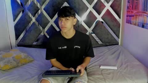 Snapshot of sebas_pretty7 chatting on 12-05-25, 12:25 sebas_pretty7 online show from 12-05-25, 12:25