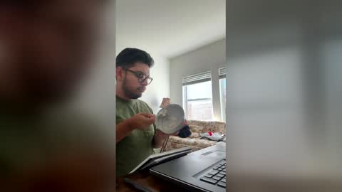 sebasbilbao7 online show from 03-18-26, 03:37