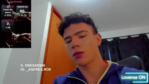 Snapshot of sebascuterouss chatting on 07-07-26, 12:31 sebas 3 online show from 07-07-26, 12:31