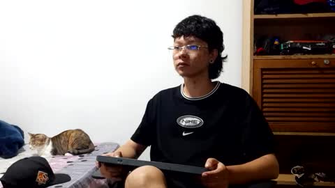 Snapshot of sebasslops chatting on 01-08-26, 07:21 Sebas online show from 01-08-26, 07:21