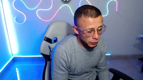 Snapshot of sebastian_025 chatting on 11-13-25, 06:12 Sebastian online show from 11-13-25, 06:12