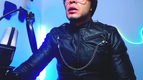 Snapshot of sebastian_025 chatting on 11-30-25, 10:41 Sebastian online show from 11-30-25, 10:41