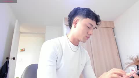 Snapshot of sebastian_dash chatting on 10-30-25, 07:58 SEBAS online show from 10-30-25, 07:58