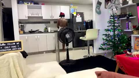 Snapshot of sebastian_grey06 chatting on 11-25-25, 01:49 SEBASTIAN GREY online show from 11-25-25, 01:49