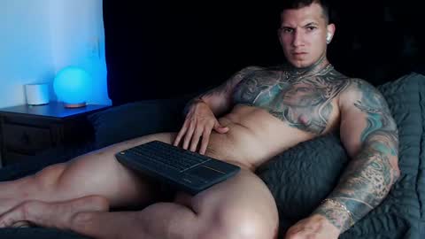 Snapshot of sebastian_muss chatting on 05-30-26, 07:33 Sebastian online show from 05-30-26, 07:33