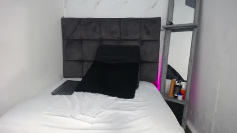 sebastian n alinson online show from 12-02-24, 03:15