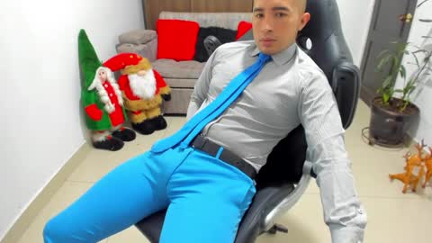 Snapshot of sebastian_oconnor77 chatting on 01-06-25, 12:13 juan sebastian online show from 01-06-25, 12:13