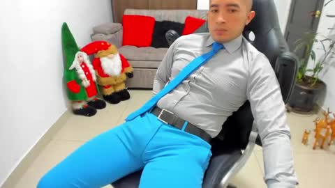Snapshot of sebastian_oconnor77 chatting on 01-06-25, 03:19 juan sebastian online show from 01-06-25, 03:19