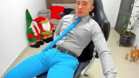 Snapshot of sebastian_oconnor77 chatting on 01-06-25, 06:20 juan sebastian online show from 01-06-25, 06:20