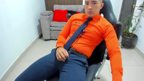Snapshot of sebastian_oconnor77 chatting on 01-27-25, 12:16 juan sebastian online show from 01-27-25, 12:16