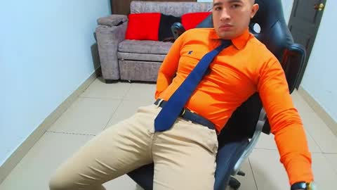 Snapshot of sebastian_oconnor77 chatting on 02-10-25, 12:08 juan sebastian online show from 02-10-25, 12:08
