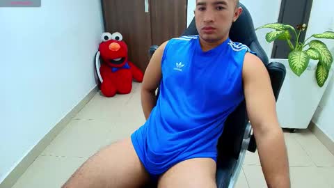 Snapshot of sebastian_oconnor77 chatting on 09-29-25, 12:43 juan sebastian online show from 09-29-25, 12:43
